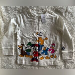 BNWT GAP Disney long sleeved t-shirt - Size 3T